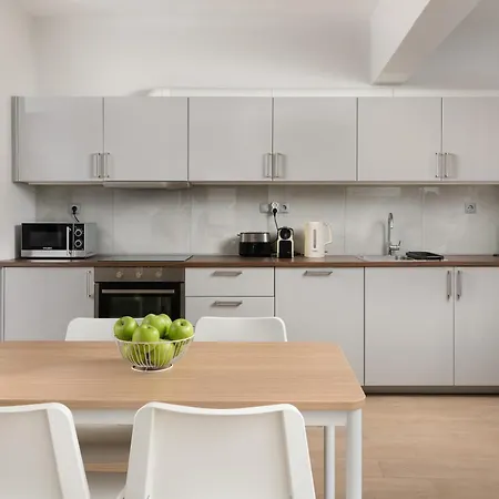 Irene Gem Apartment *